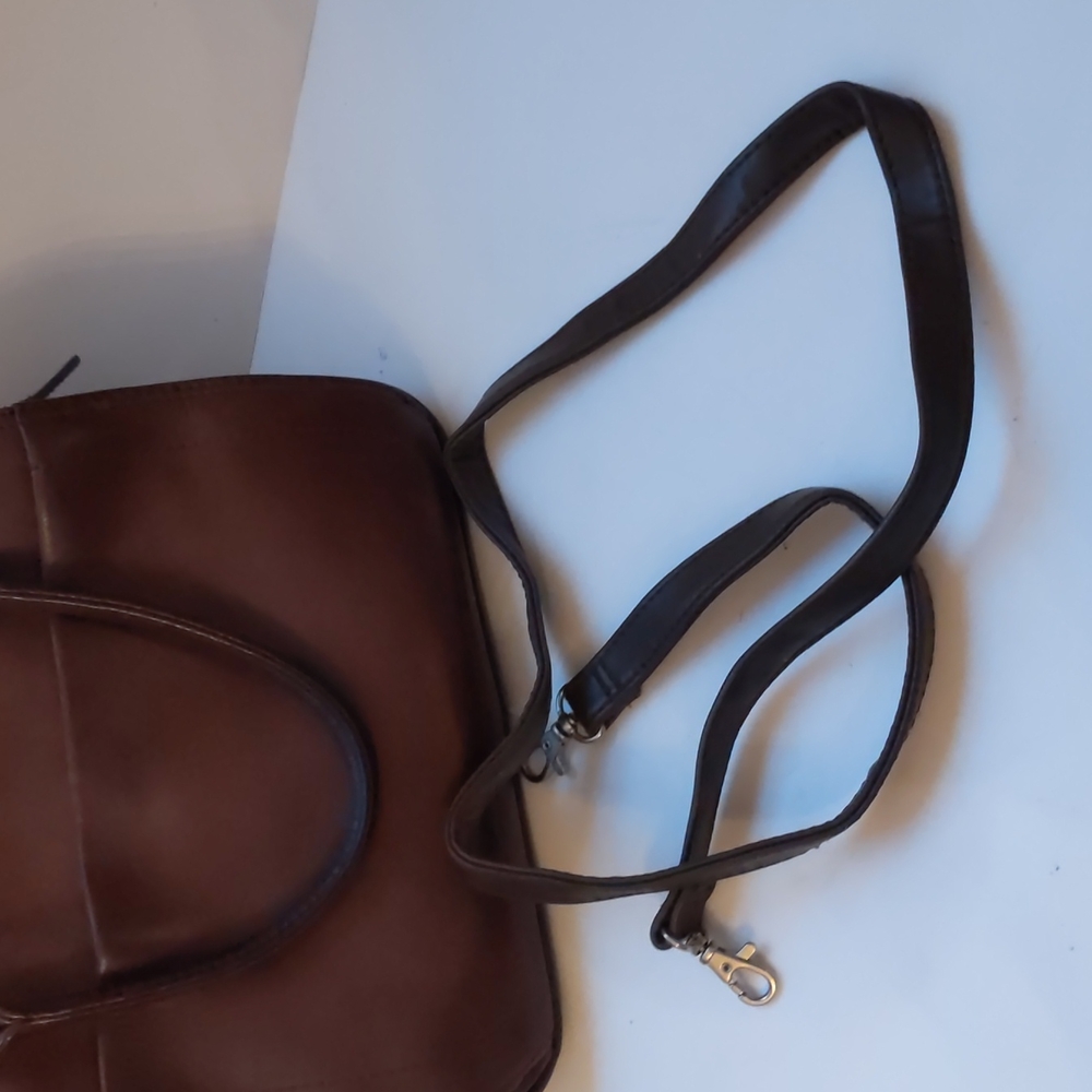Preston & York brown leather handbag-7 1/2 x 10 1/2 x 4 inches - Picture 5 of 7